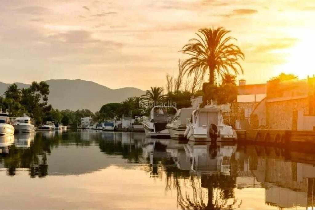 Jouvacations Villa Freser Empuriabrava Luaran gambar