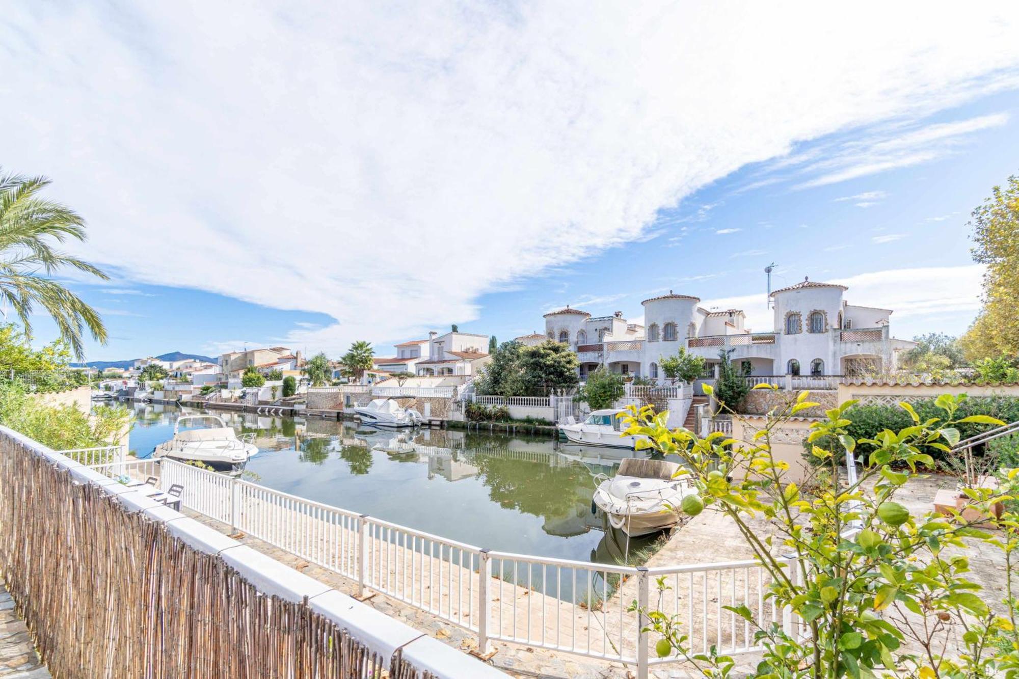 Jouvacations Villa Freser Empuriabrava Luaran gambar