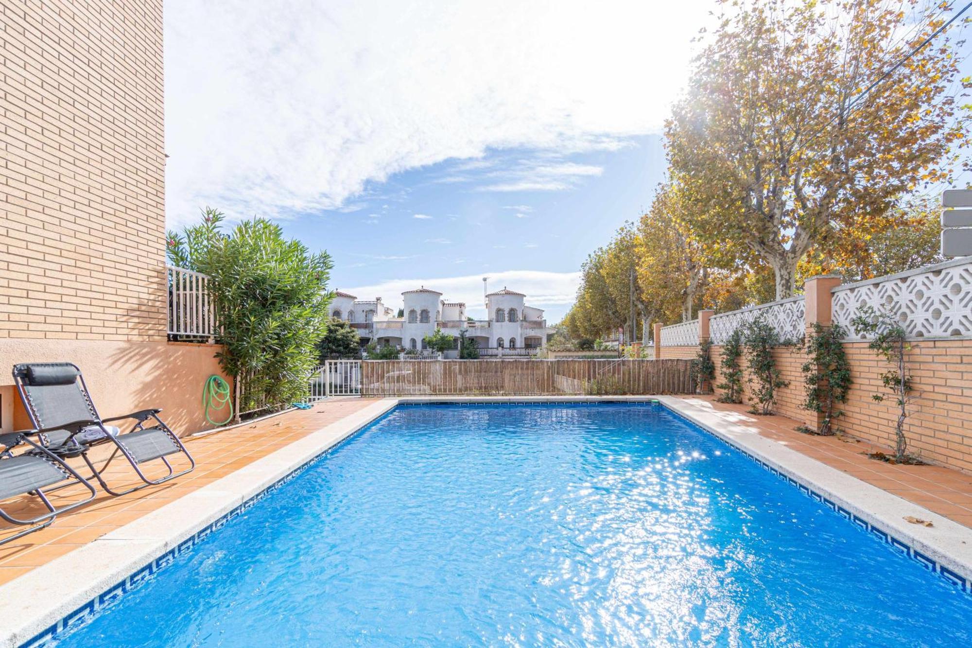 Jouvacations Villa Freser Empuriabrava Luaran gambar